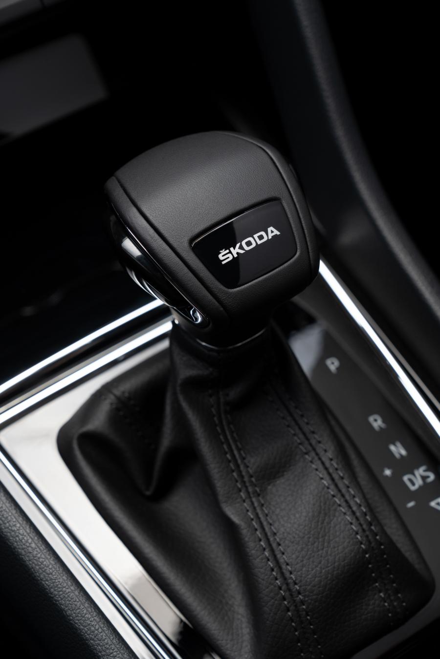 Детали интерьера Skoda Karoq 2018 года  (AU) (фото 23 из 24)